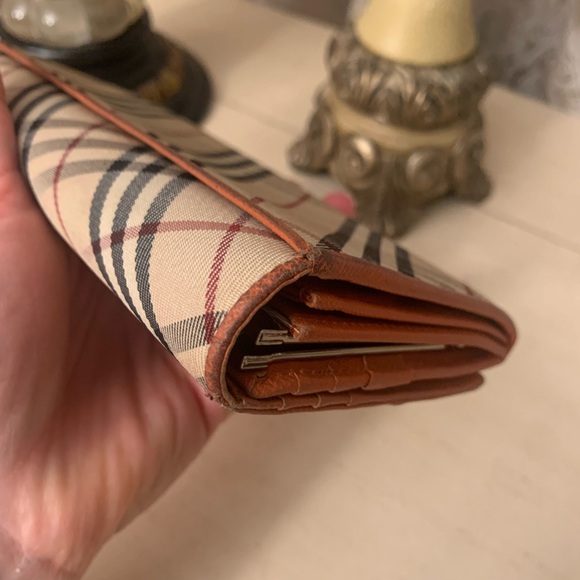 Burberry wallet - Picture 9 of 16